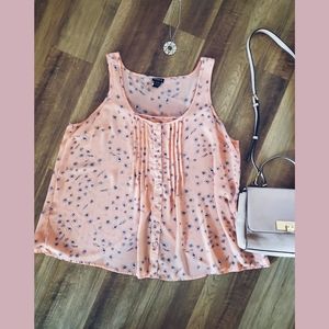 Torrid size 1 Tulip cut tank